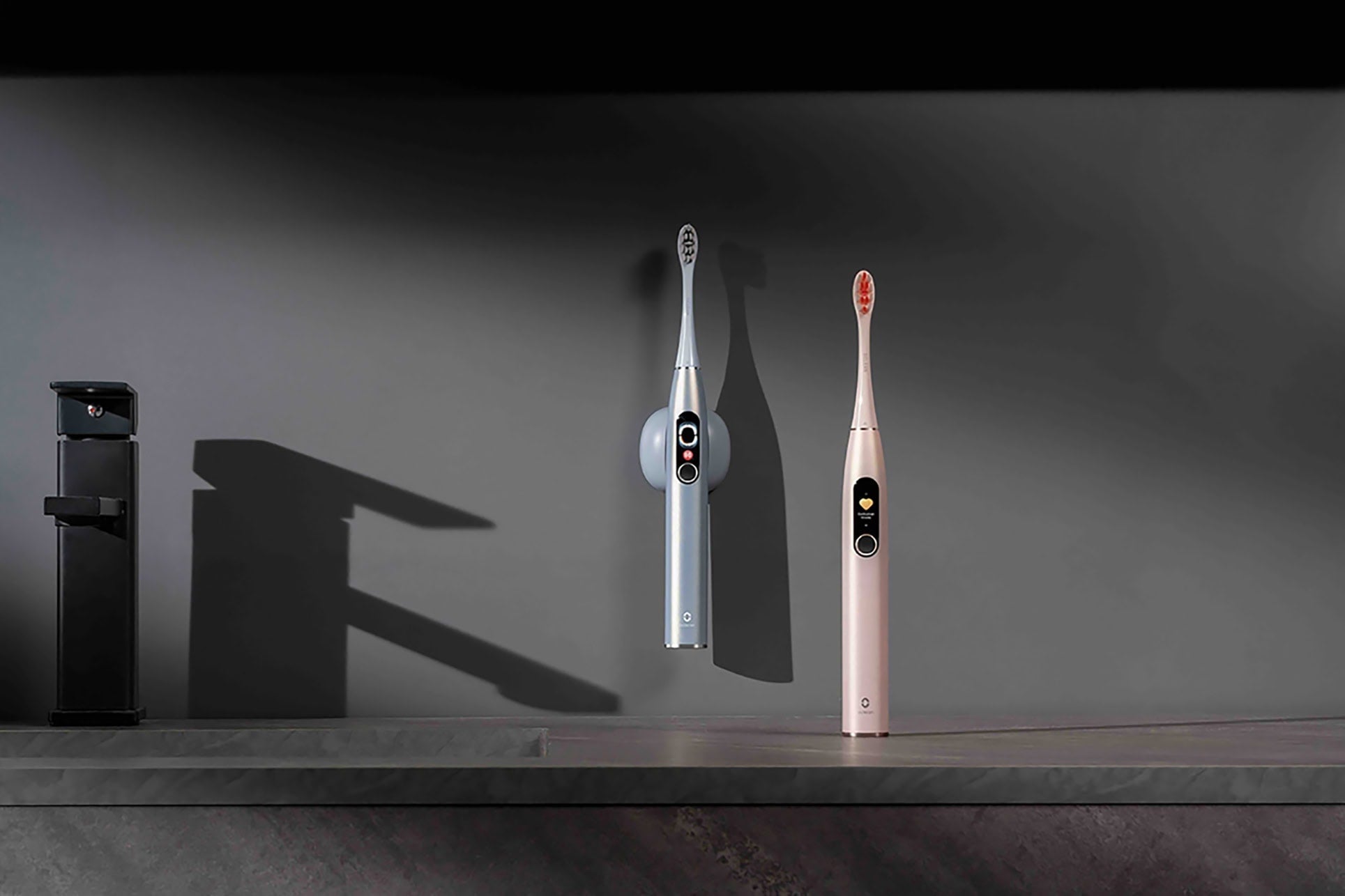 Craving Tech: The Smart Toothbrush That Shows You Where You Missed While You Brush